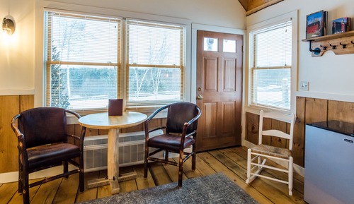 Cabaña (Tiny, Offsite)