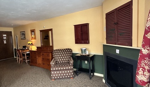 Habitación Deluxe, 1 cama de matrimonio grande con sofá cama, chimenea (Jetted Tub)