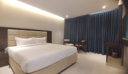 Habitación Business, 1 cama de matrimonio grande, no fumadores, vistas a la ciudad