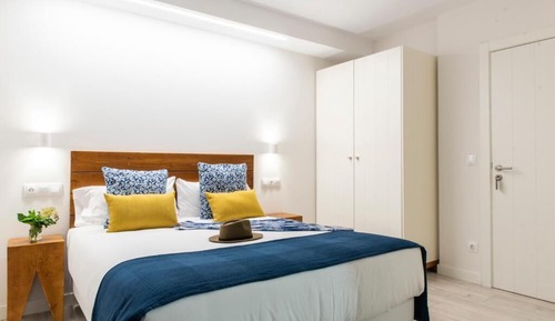 Habitación doble, 1 cama de matrimonio, vistas parciales al mar