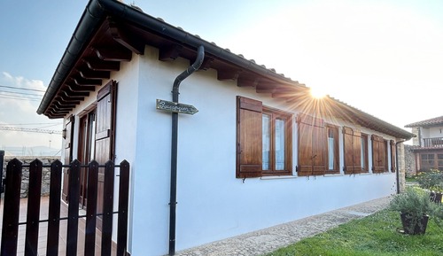 Casa familiar, 2 habitaciones, cocina, vistas al jardín