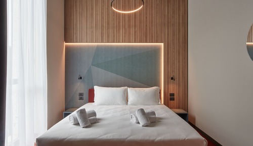 Creator - King Size Bed