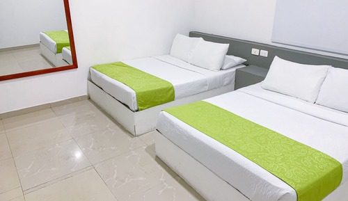 Habitación cuádruple estándar