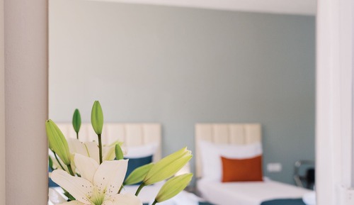 Apartamento estándar, balcón, vistas parciales al mar