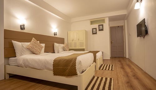 Habitación superior con 1 cama doble o 2 individuales