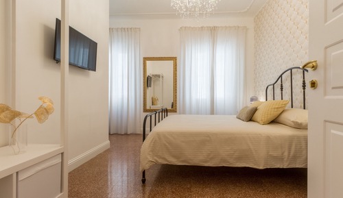 Habitación clásica con 1 cama doble o 2 individuales