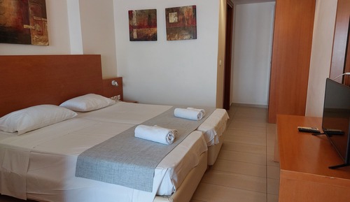 Habitación económica con 2 camas individuales