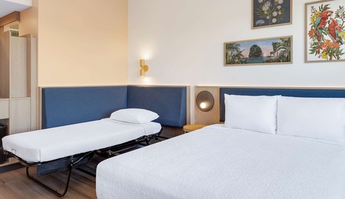 Queen Room W/ Sofa Bed and Fridge