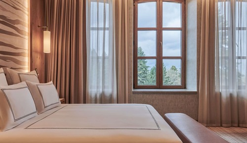 Swiss, Habitación superior, 1 cama de matrimonio grande