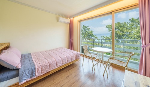 Habitación básica, 1 habitación (201(Ocean View/No cooking))