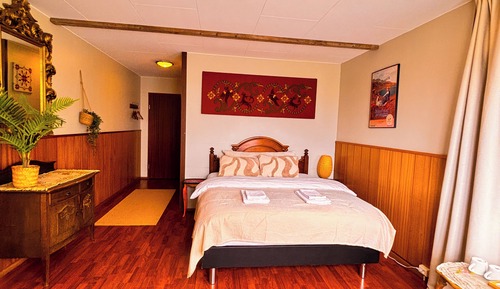 Habitación doble superior (with Access to Hot Tub)
