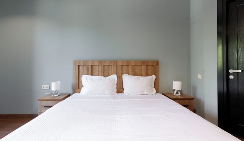 Habitación básica con 1 cama doble o 2 individuales