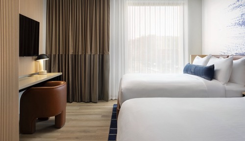 Habitación estándar, 2 camas de matrimonio (Mobility Accessible, Tub)