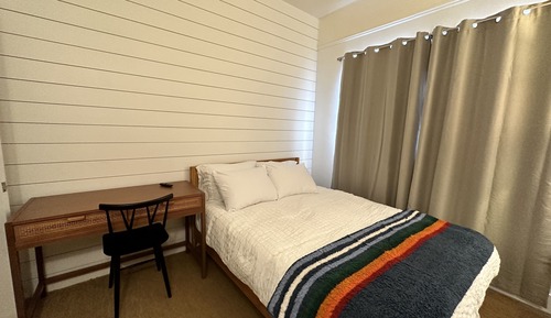 Habitación básica, 1 cama de matrimonio, baño compartido