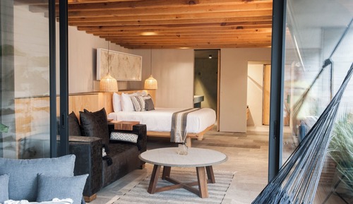 Suite Premium, Cama King y Jacuzzi