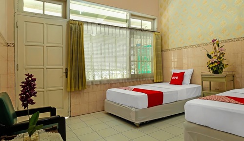 Habitación estándar con 2 camas individuales