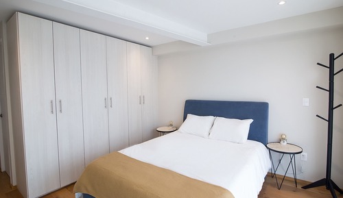 Apartamento Deluxe, 2 habitaciones, vistas a la ciudad, en una planta alta (3)