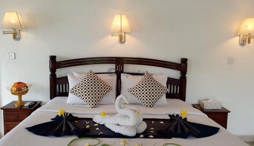 Suite Signature, 1 cama de matrimonio grande, vistas a la montaña