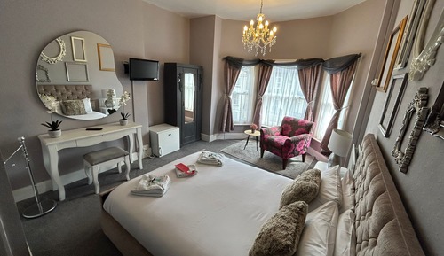 Habitación Deluxe doble, baño privado, vistas al mar (Room 2 - 9 )