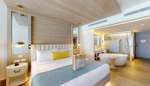 Suite junior (Platinum Swim Out)
