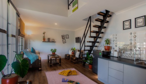 Casa de campo familiar, 2 habitaciones, cocina básica, entresuelo