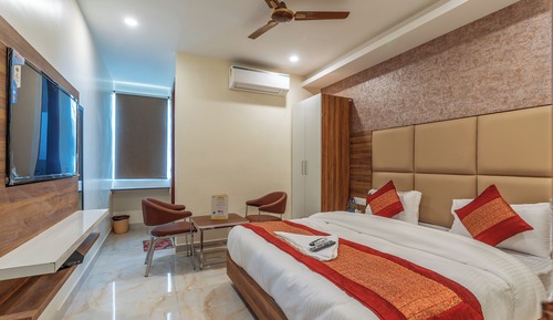 Deluxe Room with Balcony