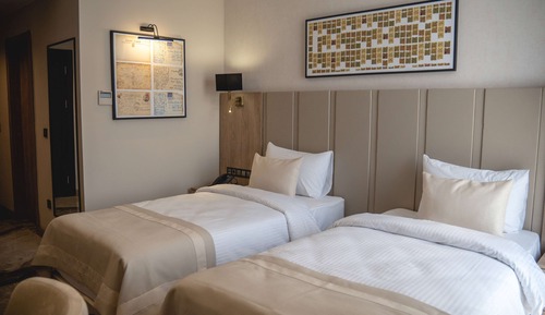 Habitación, 2 camas individuales, balcón, vistas a la ciudad