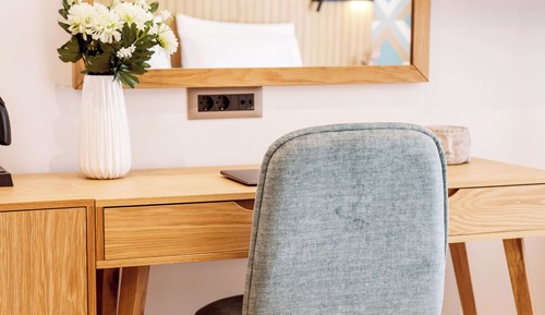 Habitación superior con 1 cama doble o 2 individuales