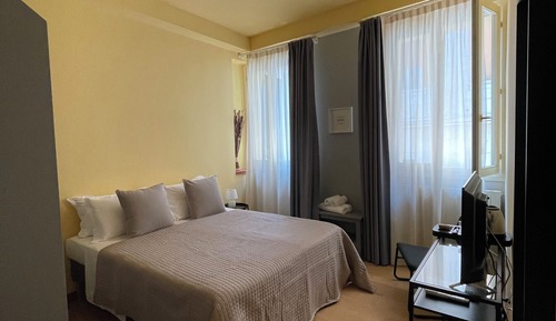 Habitación clásica con 1 cama doble o 2 individuales (15)