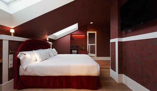 Habitación abuhardillada de diseño doble, 1 cama doble