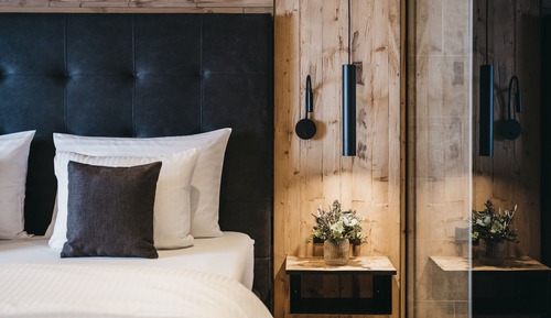 Grand Deluxe Room II