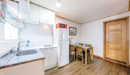 Room (Rose (dog friendly))