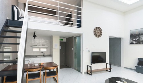 Room (B101 (spa electronic darts/paid duple)