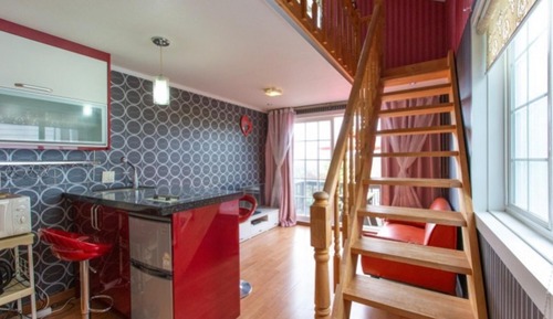 Room (Red (duplex couple room))