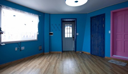 Room (Singwan Room201)