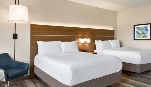 Suite, 2 camas de matrimonio, bañera accesible (Mobility Tub)