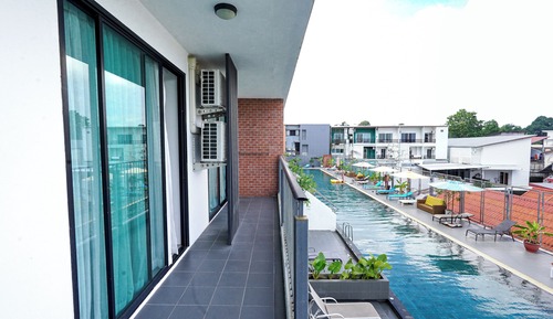 One Bedroom Suite Pool Facing