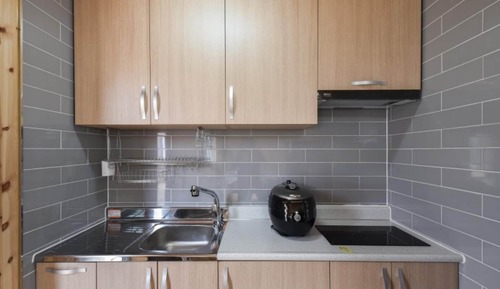 Room (Room 5 (Unshared House))