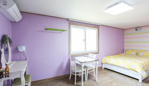 Room (Room 201 (Producer Room))