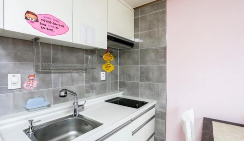 Room (Room 103 (Audience Room))