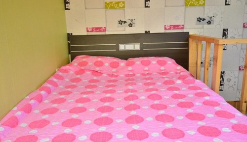 Room (Room 102 Purple Room)