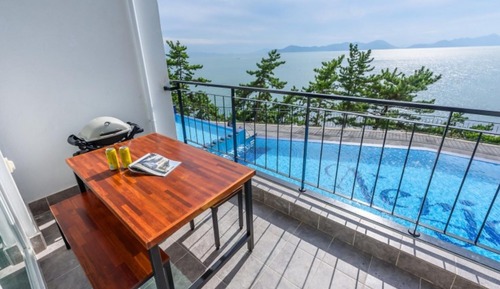 Room (A203 (Indoor Spa Duplex))