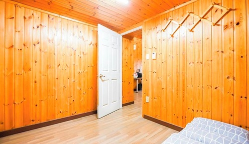 Room (Room 4 (Duplex))