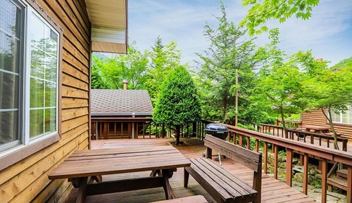 Room (Room 7 (Duplex))