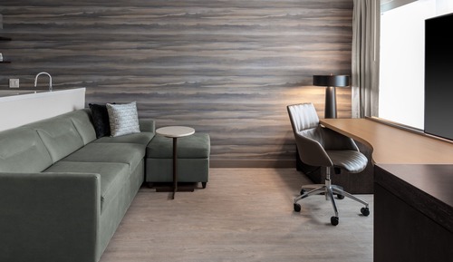 Estudio, 1 cama de matrimonio grande con sofá cama