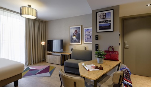 Estudio, varias camas