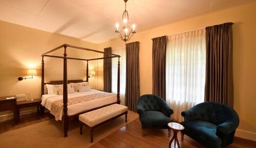 Bungalow (Sholamallay)