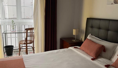 Habitación clásica doble, baño privado, vistas a la ciudad (Anis Estrellado)