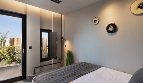 Elegant Two Bedroom Suite with Private Pool and Caldera View