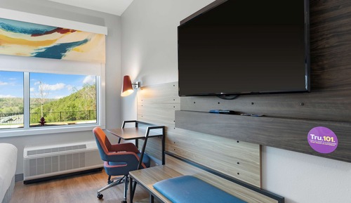 Habitación, 2 camas de matrimonio, accesible para personas con discapacidad, bañera